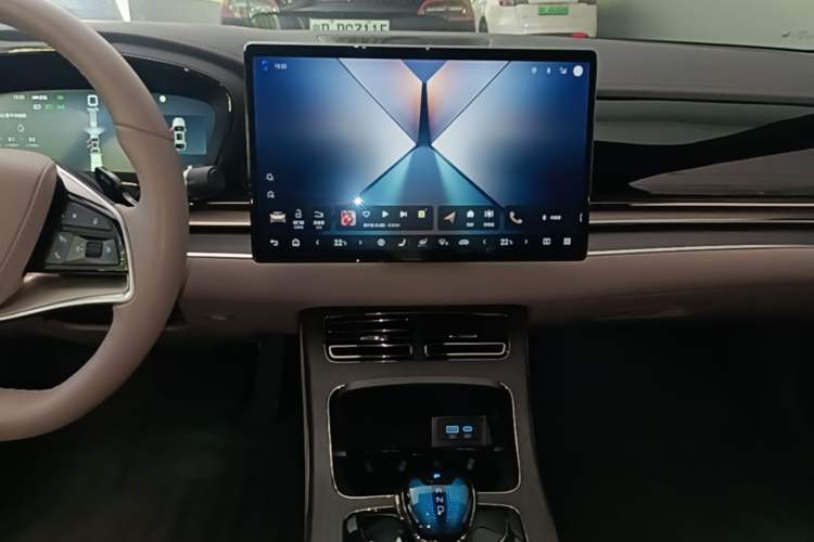 Used BYD Han 2025 DM-i Intelligent Driving Edition 125KM LiDAR Flagship Model Audio And AC Panel