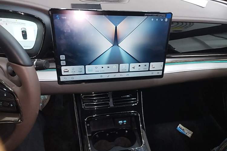 Used BYD Han 2025 DM-i Intelligent Driving Edition 125KM Prestige Model Audio And AC Panel