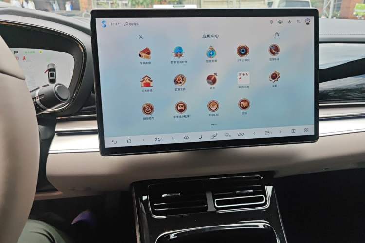 Used BYD Han 2025 EV Intelligent Driving Edition 605KM Prestige Model Audio And AC Panel