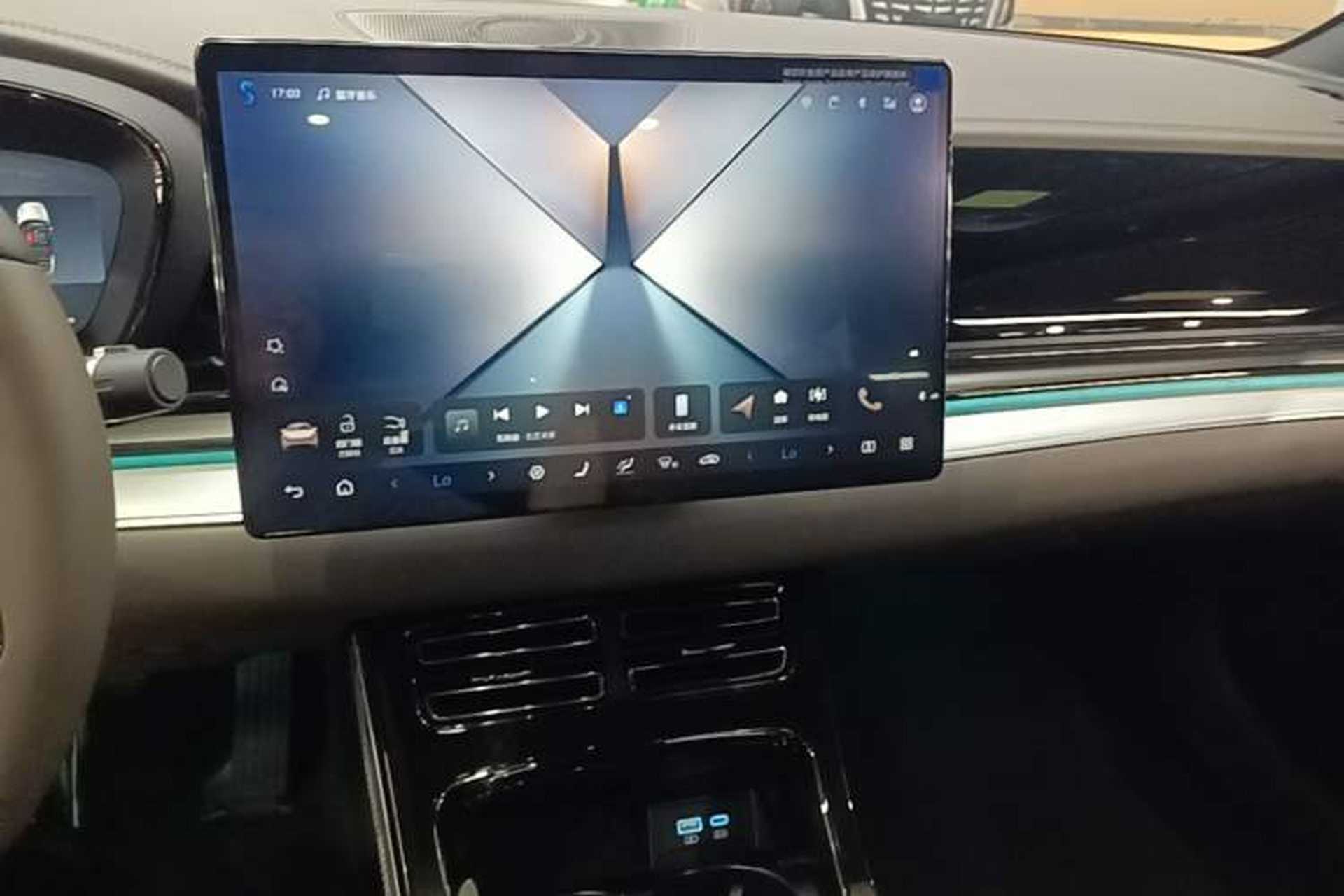 Used BYD Han 2025 DM-i Intelligent Driving Edition 125KM Prestige Model Audio And AC Panel