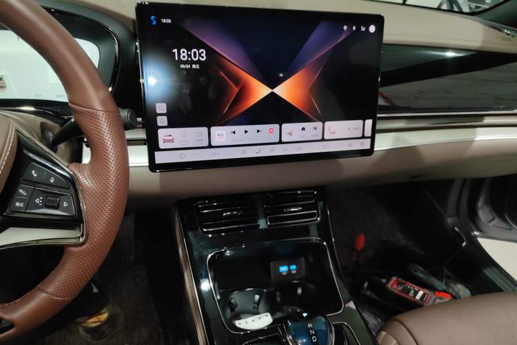 Used BYD Han 2025 EV 506KM Prestige Edition Audio And AC Panel