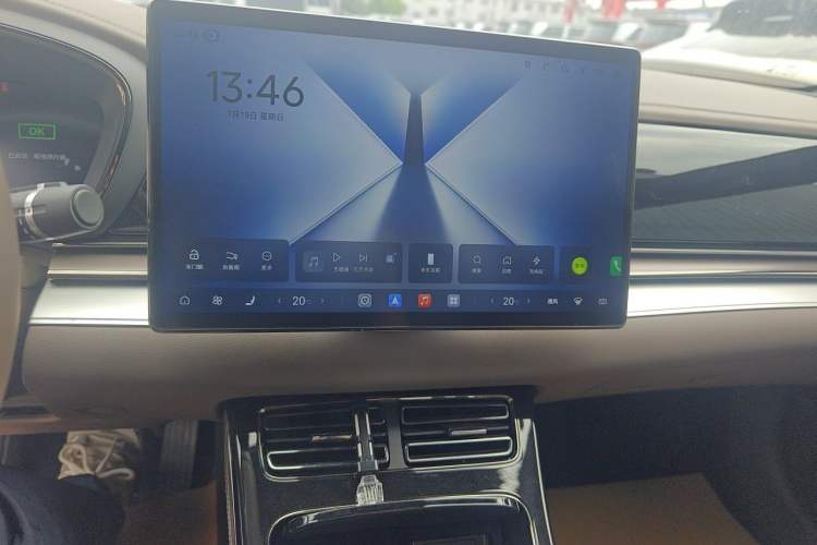 Used BYD Han 2025 DM-i Intelligent Driving Edition 125KM Prestige Model Audio And AC Panel