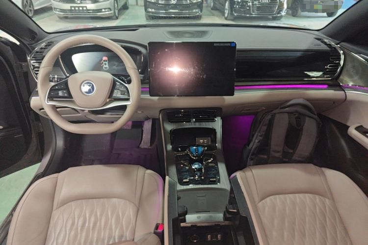 Used BYD Han 2025 DM-i 125KM LiDAR-Powered Intelligent Driving Model Center Console