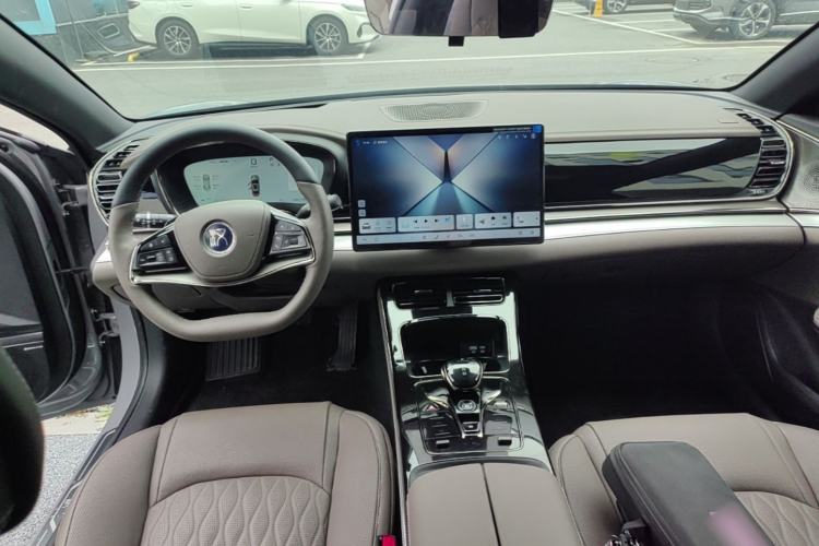 Used BYD Han  Center Console
