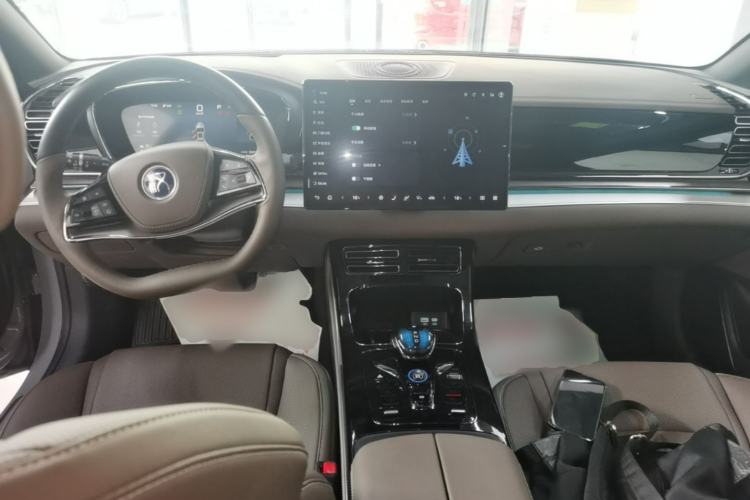 Used BYD Han 2025 DM-i Intelligent Driving Edition 125KM LiDAR Flagship Model Center Console