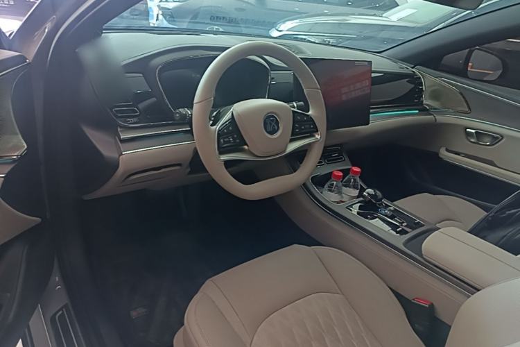 Used BYD Han 2025 DM-i 125KM LiDAR-Powered Intelligent Driving Model Center Console