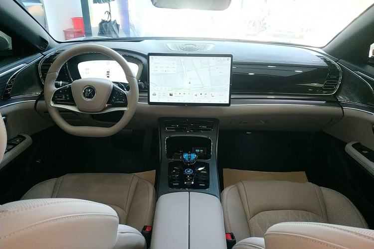 Used BYD Han 2025 EV Intelligent Driving Edition 701KM LiDAR Flagship Model Center Console