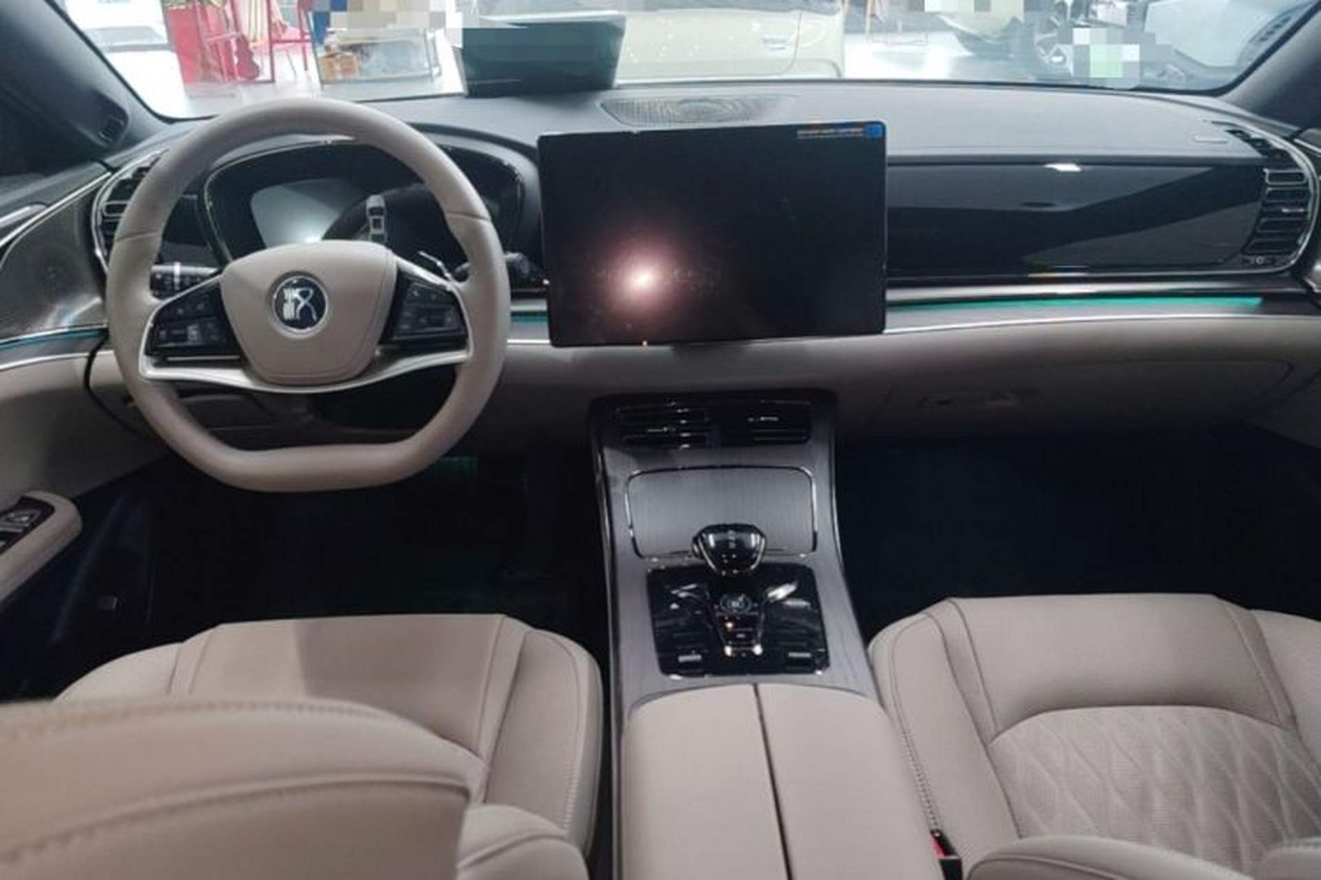 Used BYD Han 2025 DM-i 125KM LiDAR-Powered Intelligent Driving Model Center Console