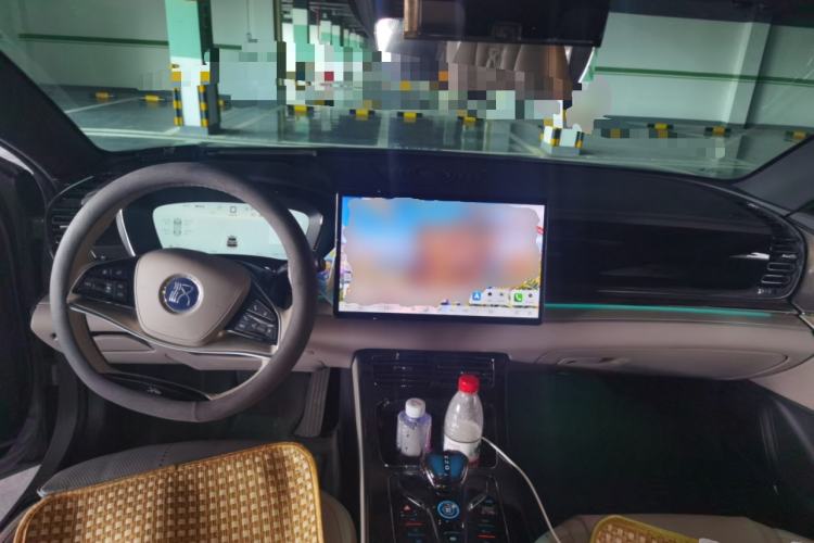 Used BYD Han 2025 DM-i 125KM Elite Model Center Console