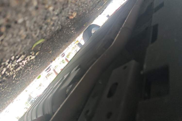 Used BYD Han 2025 DM-i 125KM Prestige Model Chassis Front Right