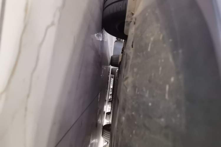 Used BYD Han 2025 DM-i 125KM Elite Model Chassis Front Right