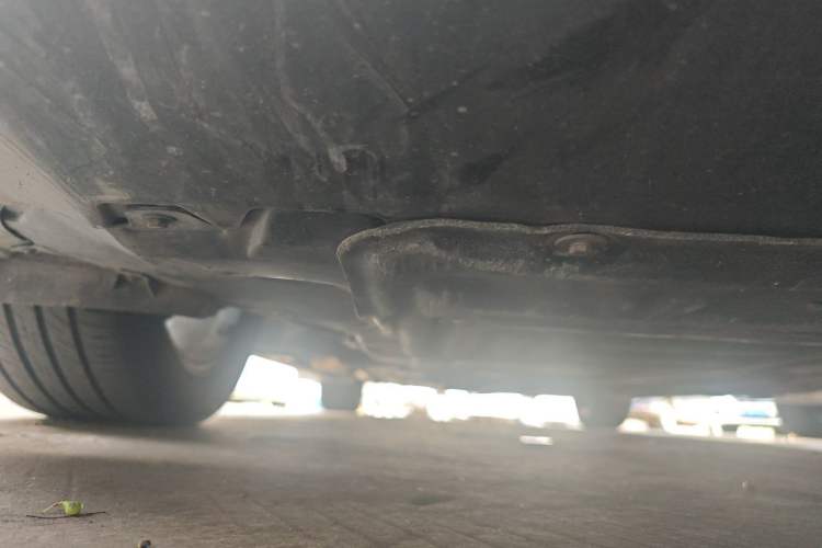 Used BYD Han 2025 DM-i 125KM Elite Model Chassis Front Right
