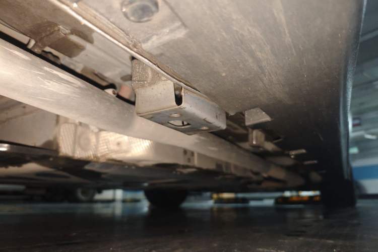 Used BYD Han 2025 DM-i 125KM Prestige Model Chassis Rear Right