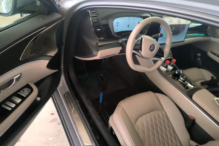 Used BYD Han 2025 DM-i Intelligent Driving Edition 125KM LiDAR Flagship Model Driver Seat