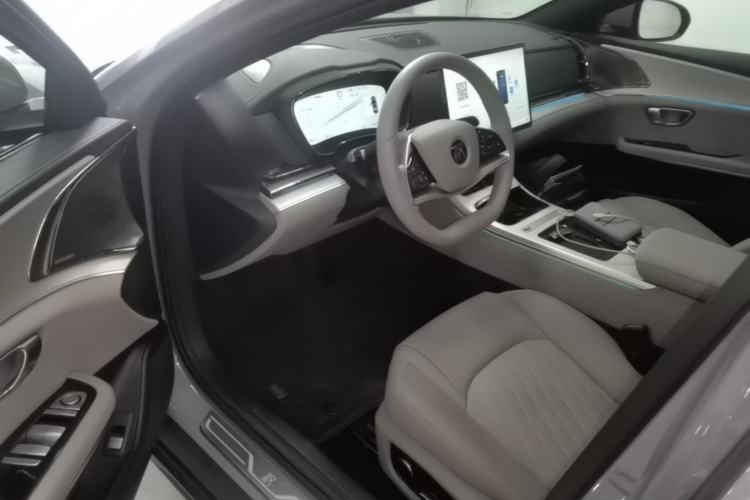 Used BYD Han 2025 Model EV Intelligent Driving Edition 635KM Flagship Driver Seat