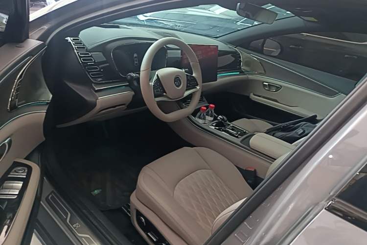 Used BYD Han 2025 DM-i 125KM LiDAR-Powered Intelligent Driving Model Driver Seat