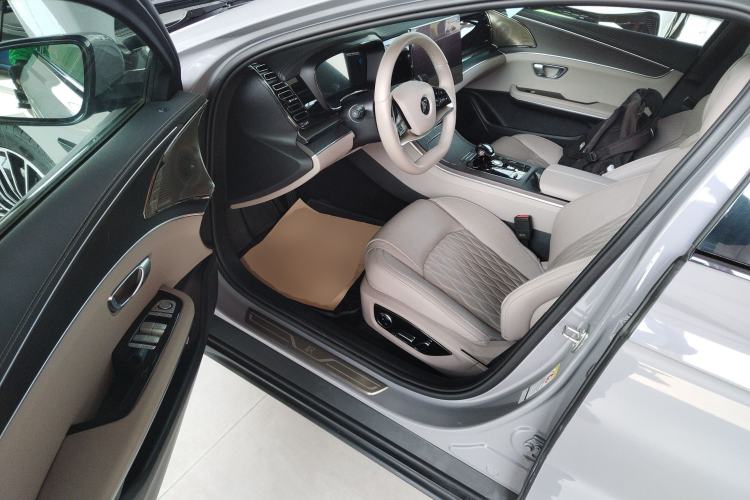 Used BYD Han 2025 DM-i Intelligent Driving Edition 125KM LiDAR Flagship Model Driver Seat