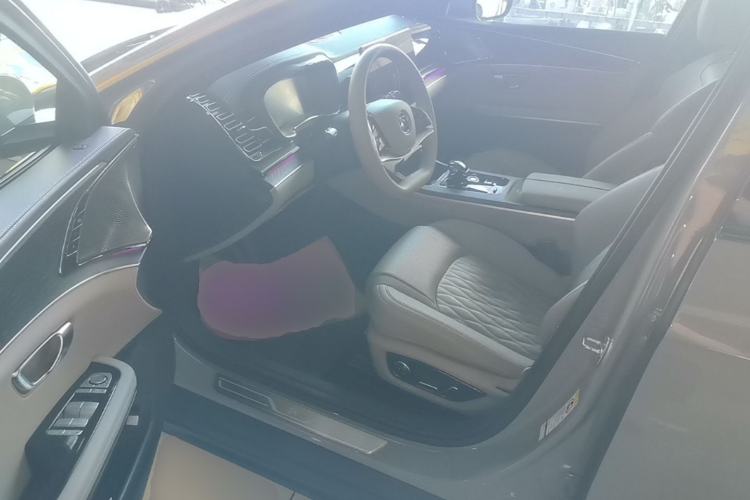 Used BYD Han 2025 EV with 701 km of Laser Radar-Enabled Intelligent Driving Driver Seat