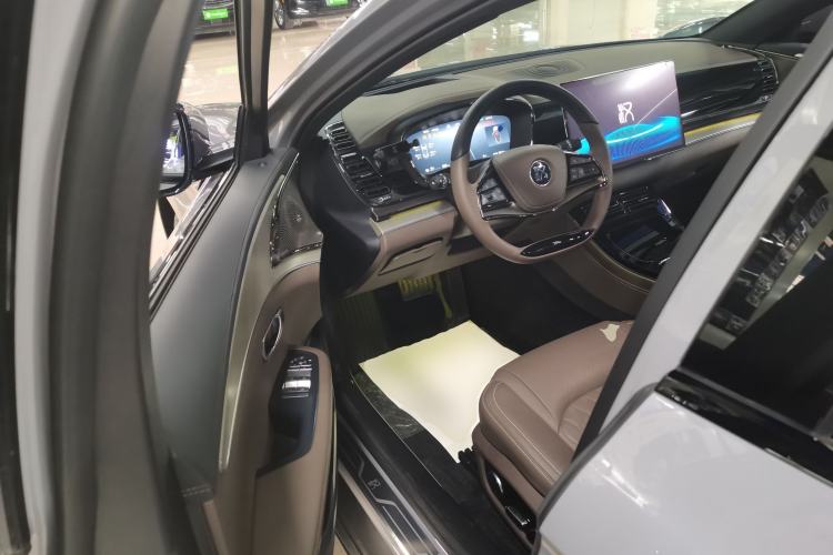 Used BYD Han 2025 EV 605KM Prestige Model Driver Seat