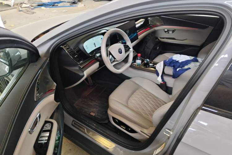 Used BYD Han 2025 DM-i Intelligent Driving Edition 125KM LiDAR Flagship Model Driver Seat