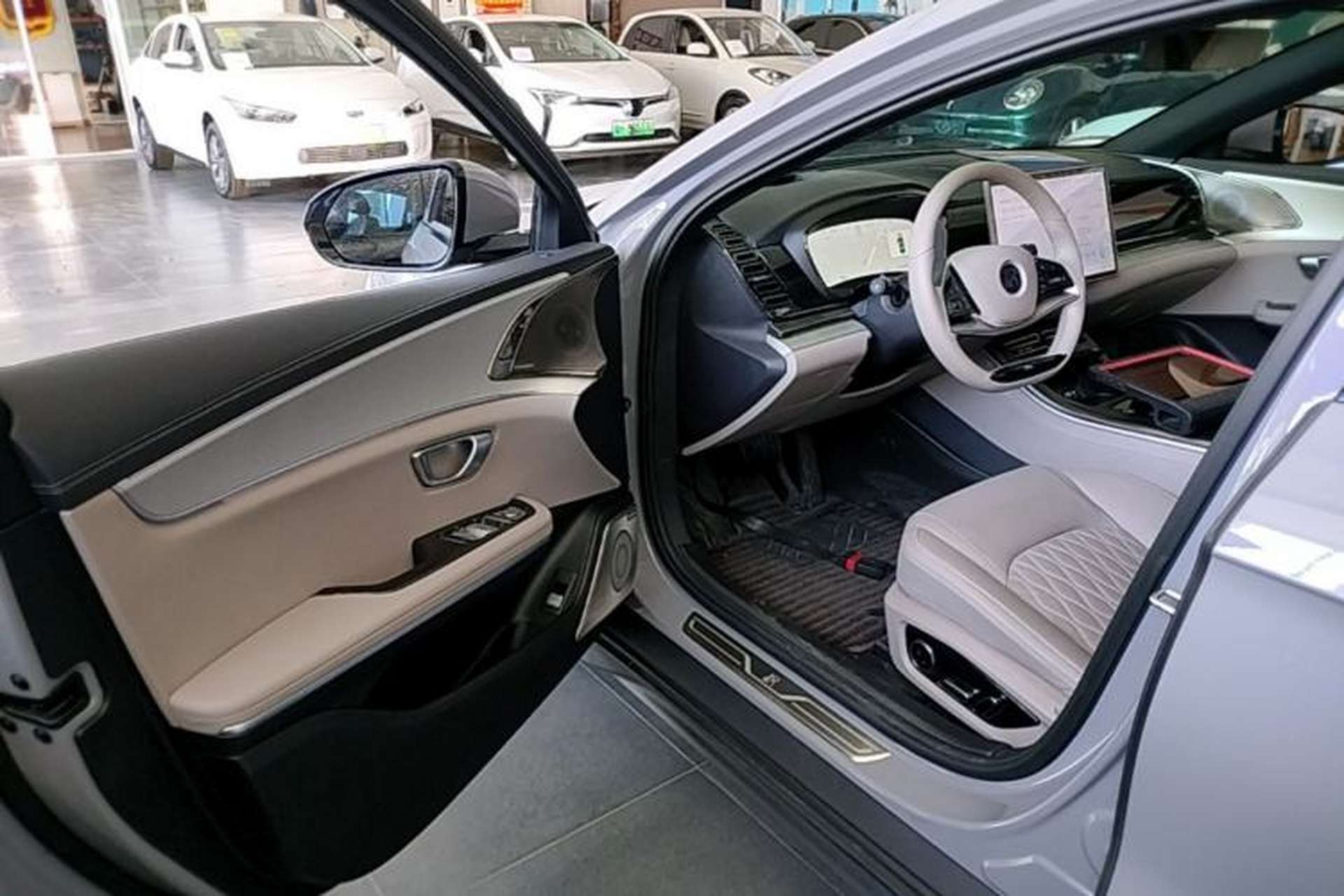Used BYD Han 2025 DM-i 125KM Prestige Model Driver Seat