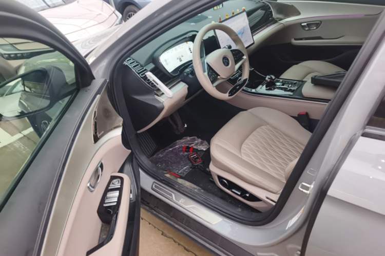 Used BYD Han 2025 EV 605KM Prestige Model Driver Seat
