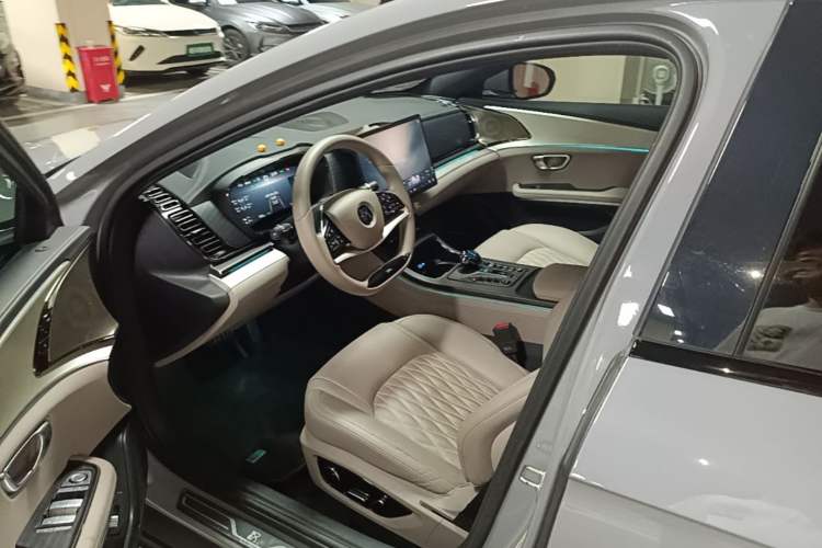 Used BYD Han 2025 DM-i 125KM Elite Model Driver Seat