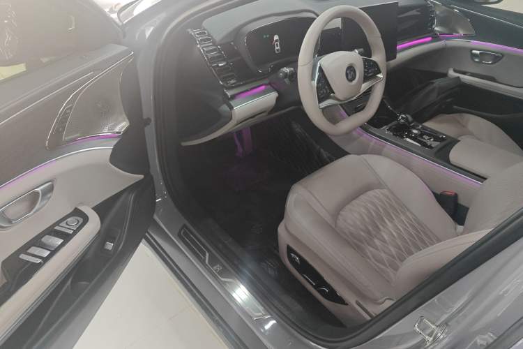 Used BYD Han 2025 DM-i Intelligent Driving Edition 125KM LiDAR Flagship Model Driver Seat