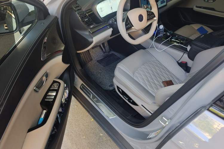 Used BYD Han 2025 EV with 701 km of Laser Radar-Enabled Intelligent Driving Driver Seat