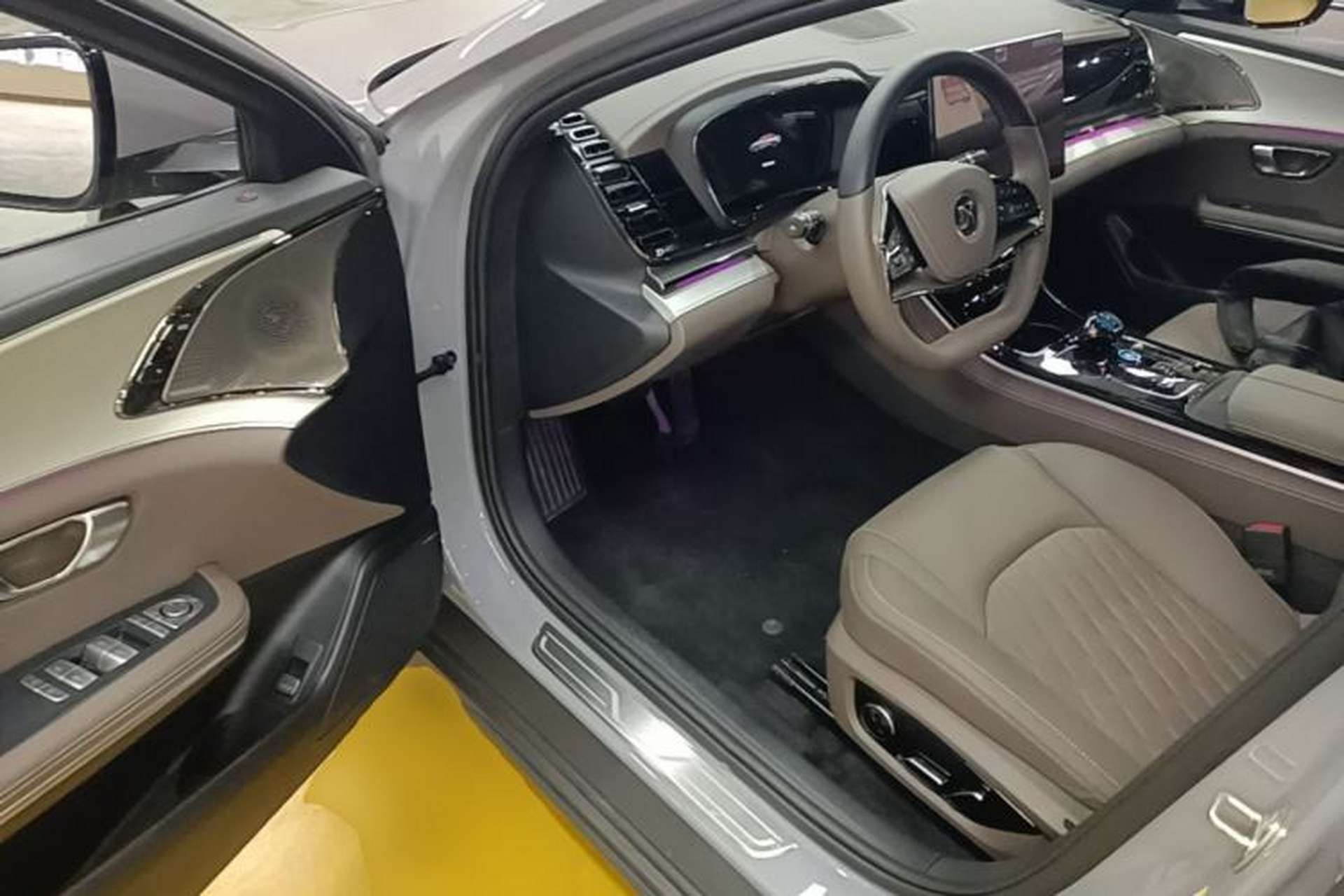 Used BYD Han 2025 DM-i Intelligent Driving Edition 125KM Prestige Model Driver Seat