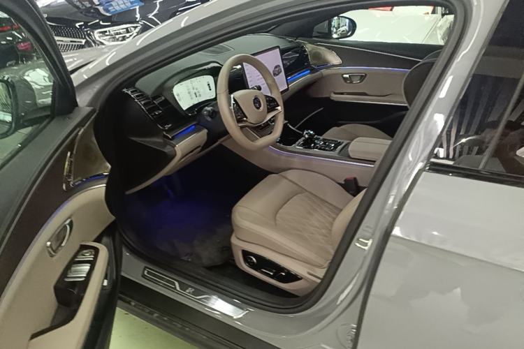 Used BYD Han 2025 EV with 701 km of Laser Radar-Enabled Intelligent Driving Driver Seat