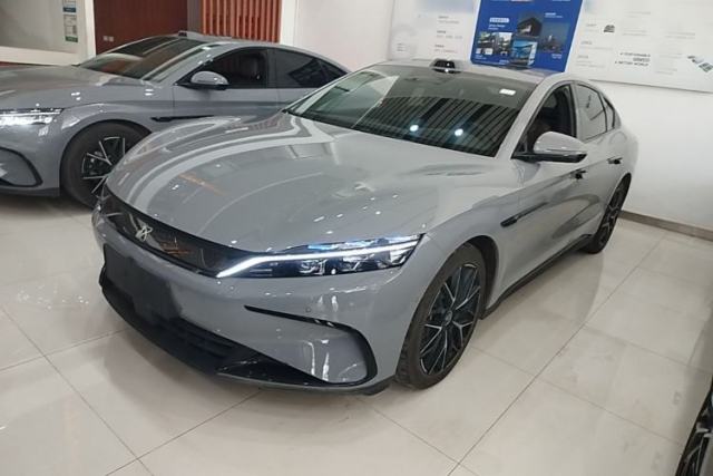 Used BYD Han 2025 DM-i Intelligent Driving Edition 125KM Prestige Model