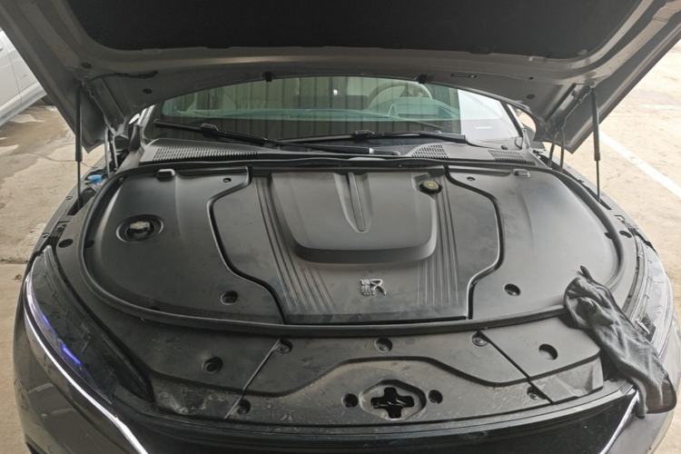 Used BYD Han 2025 EV with 701 km of Laser Radar-Enabled Intelligent Driving Engine Bay