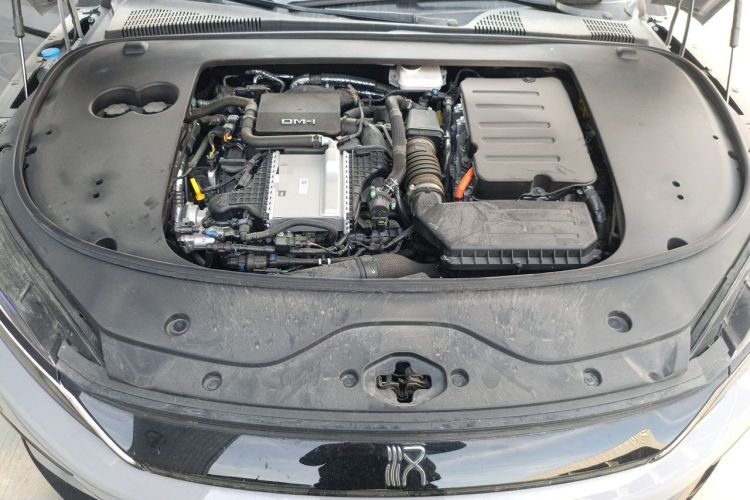 Used BYD Han 2025 DM-i Intelligent Driving Edition 125KM Prestige Model Engine Bay