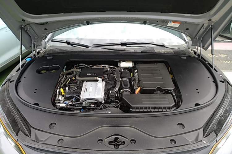 Used BYD Han 2025 DM-i Intelligent Driving Edition 125KM LiDAR Flagship Model Engine Bay