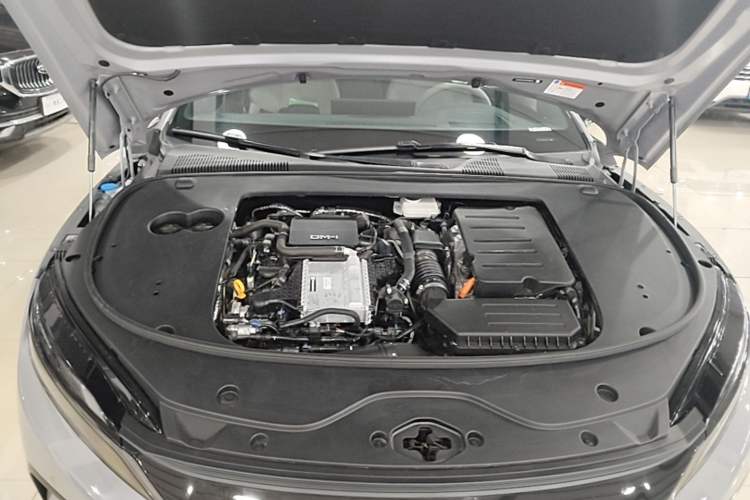 Used BYD Han 2025 DM-i Intelligent Driving Edition 125KM LiDAR Flagship Model Engine Bay