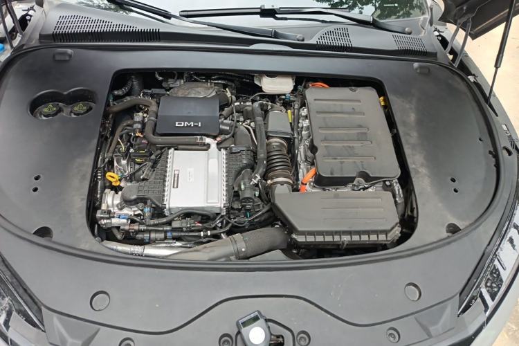 Used BYD Han 2025 DM-i Smart Drive 125KM Prestige Model Engine Bay