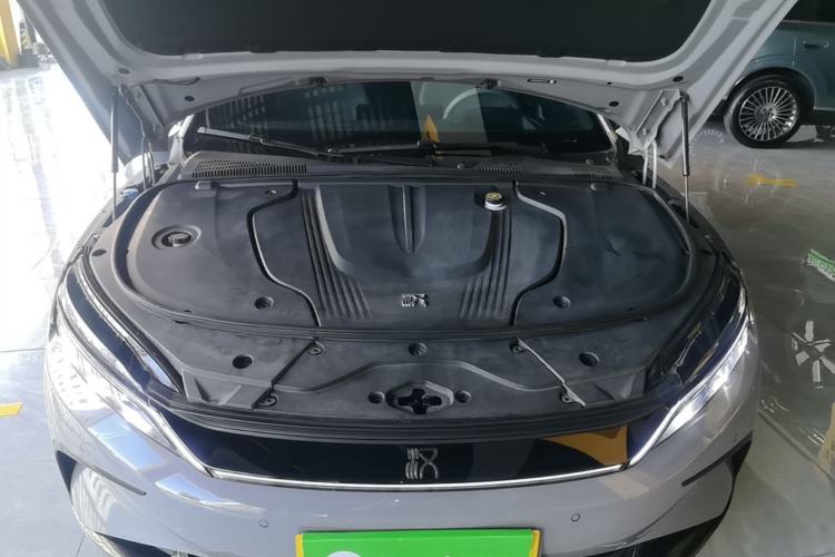 Used BYD Han 2025 EV with 701 km of Laser Radar-Enabled Intelligent Driving Engine Bay
