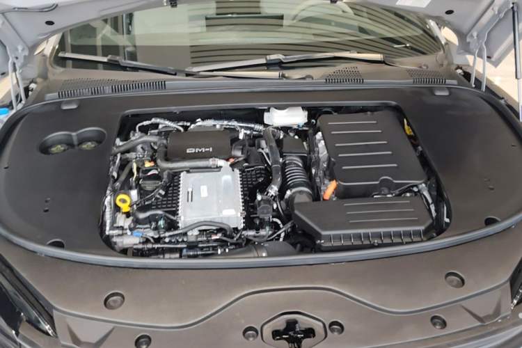 Used BYD Han 2025 DM-i Intelligent Driving Edition 125KM LiDAR Flagship Model Engine Bay