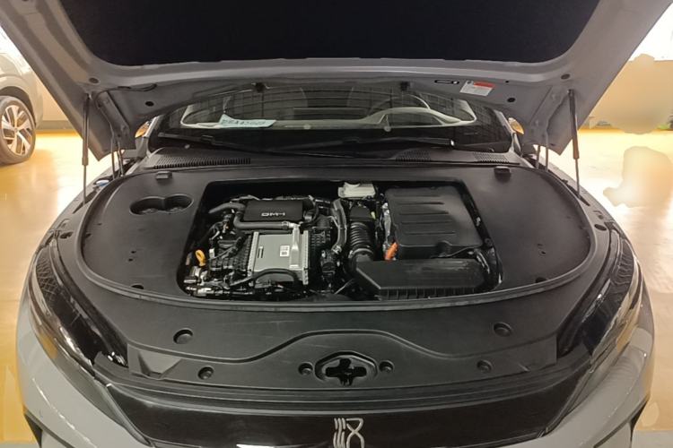 Used BYD Han 2025 DM-i Intelligent Driving Edition 125KM LiDAR Flagship Model Engine Bay