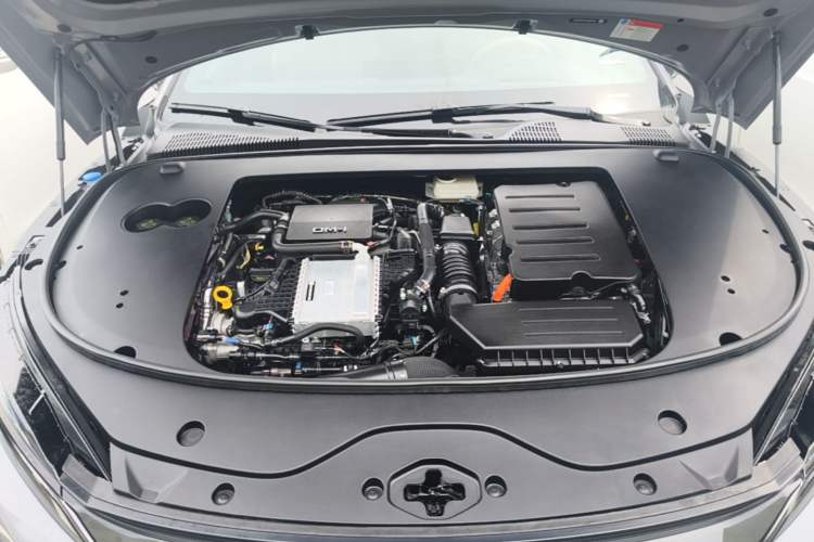 Used BYD Han 2025 DM-i Intelligent Driving Edition 125KM LiDAR Flagship Model Engine Bay
