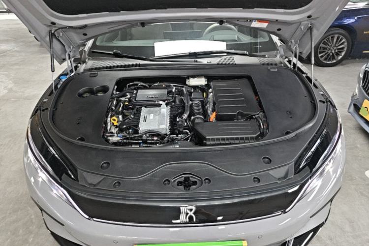 Used BYD Han 2025 DM-i Intelligent Driving Edition 125KM LiDAR Flagship Model Engine Bay