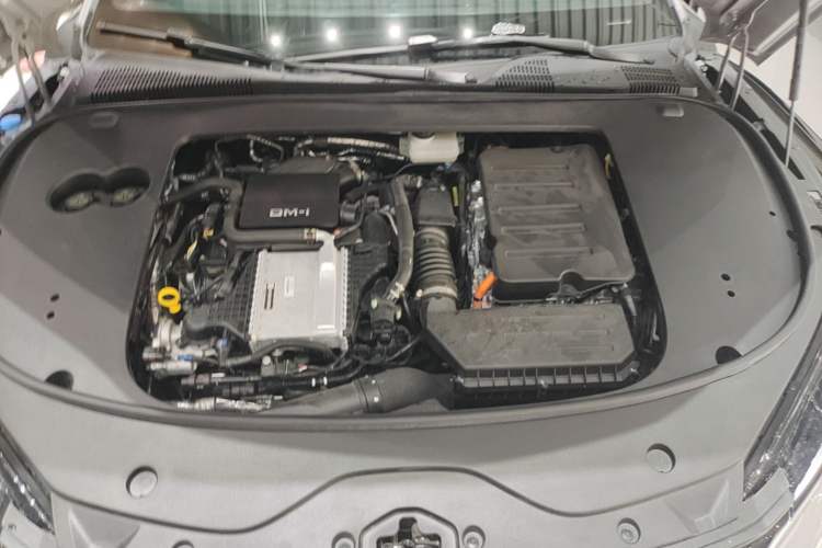 Used BYD Han 2025 DM-i Smart Drive 125KM Elite Model Engine Bay