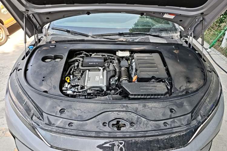 Used BYD Han 2025 DM-i Intelligent Driving Edition 125KM LiDAR Flagship Model Engine Bay