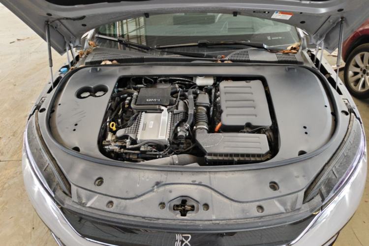Used BYD Han 2025 DM-i Intelligent Driving Edition 125KM LiDAR Flagship Model Engine Bay