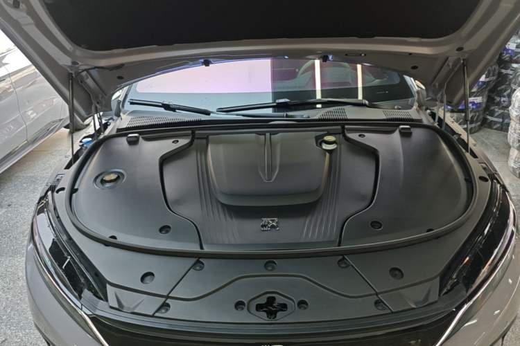 Used BYD Han 2025 EV Intelligent Driving Edition 701KM LiDAR Flagship Model Engine Bay