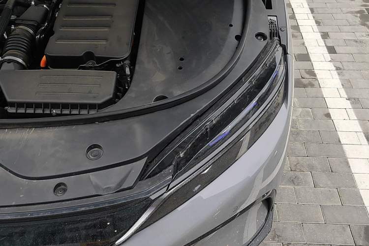 Used BYD Han 2025 DM-i 125KM Prestige Model Engine Bay Left
