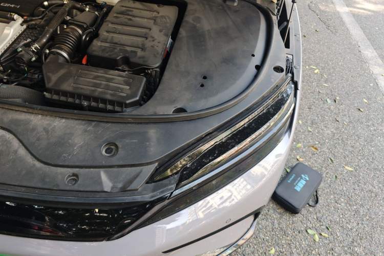 Used BYD Han 2025 DM-i 125KM Prestige Model Engine Bay Left