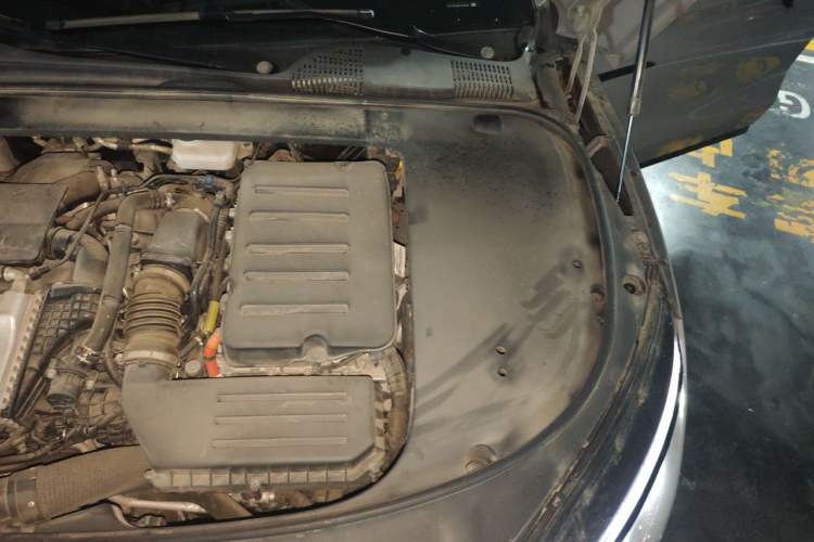 Used BYD Han 2025 DM-i 125KM Prestige Model Engine Bay Left