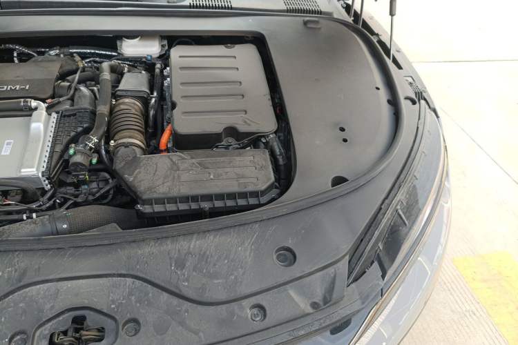 Used BYD Han 2025 DM-i Intelligent Driving Edition 125KM Prestige Model Engine Bay Left